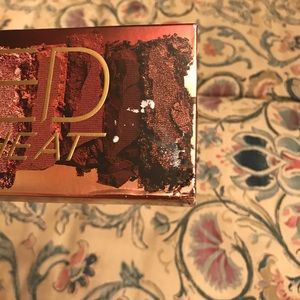 UD Naked Heat Palette